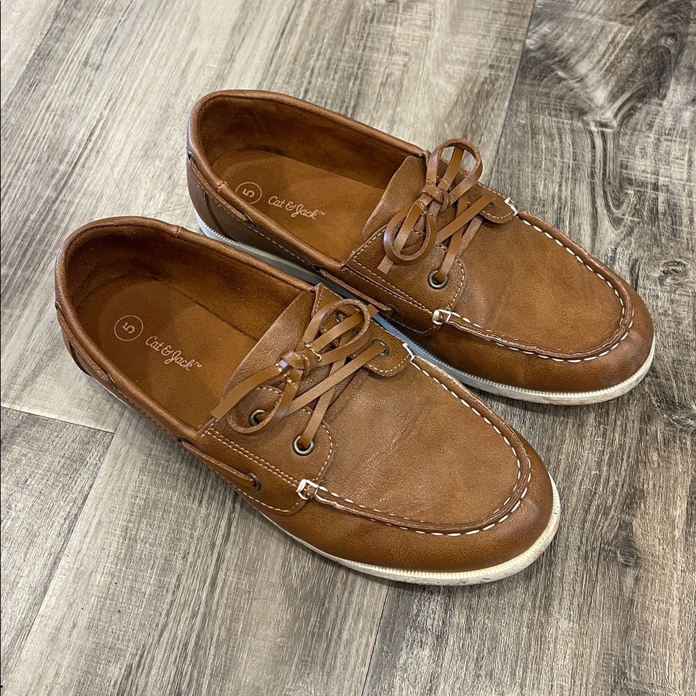 Boys Brown Leather Boat Shoes: Size 5